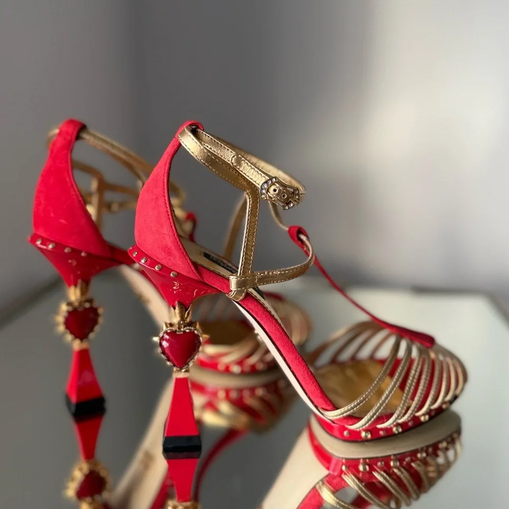 New Dolce & Gabbana 105mm sculpted-heel heart suede sandals $1,895